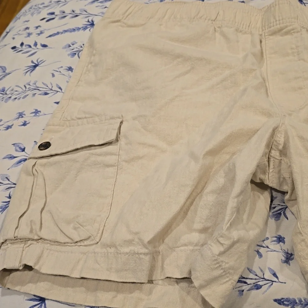 ❤️5/$25 new Men's Cream Cargo Shorts